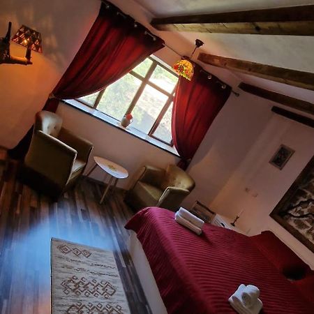 Villa Casageo Cheile Nerei à Sokolar Extérieur photo